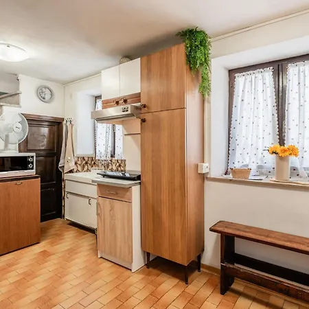 La Casina Di Nonno Loriano Сasa de vacaciones Montefegatesi